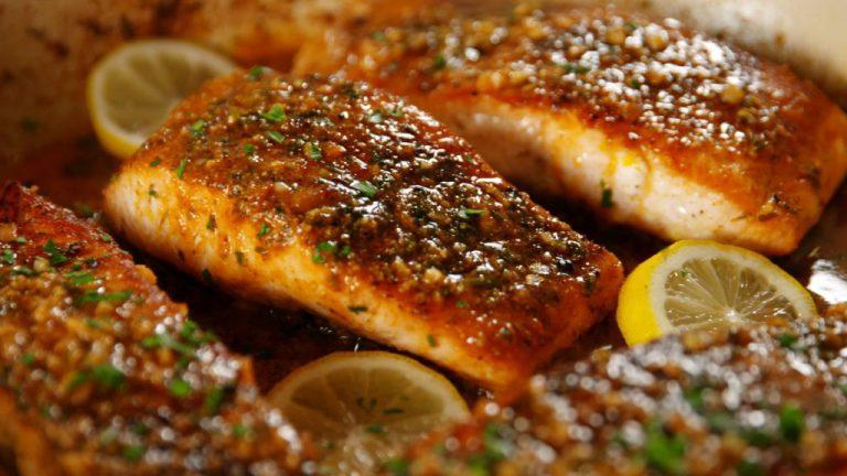 Receta para preparar salmón al horno en salsa cajún
