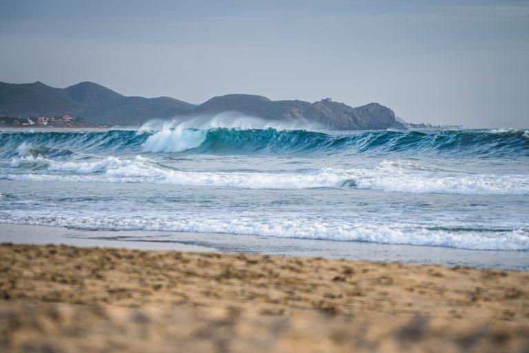 Los Cabos, el paraíso de los surfistas en México