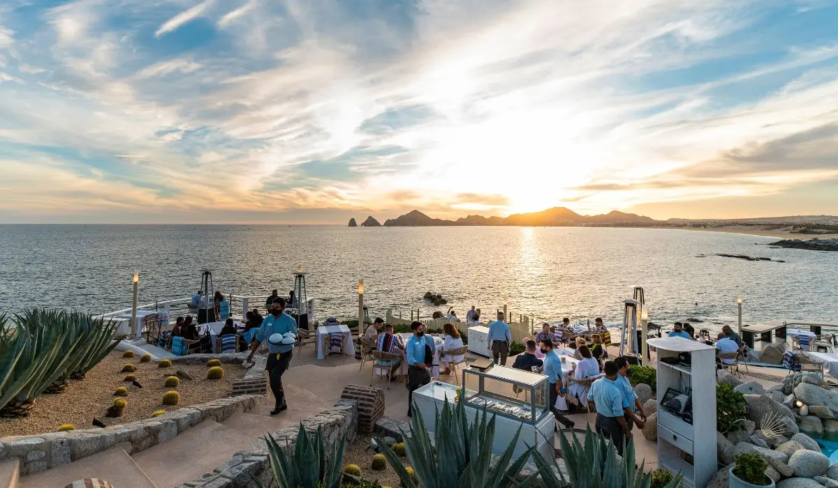 Sunset Monalisa, el restaurante con mejor vista de Los Cabos