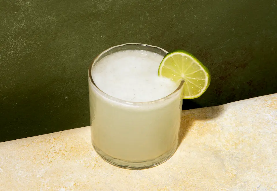 Pisco Sour: el cóctel peruano que debes probar