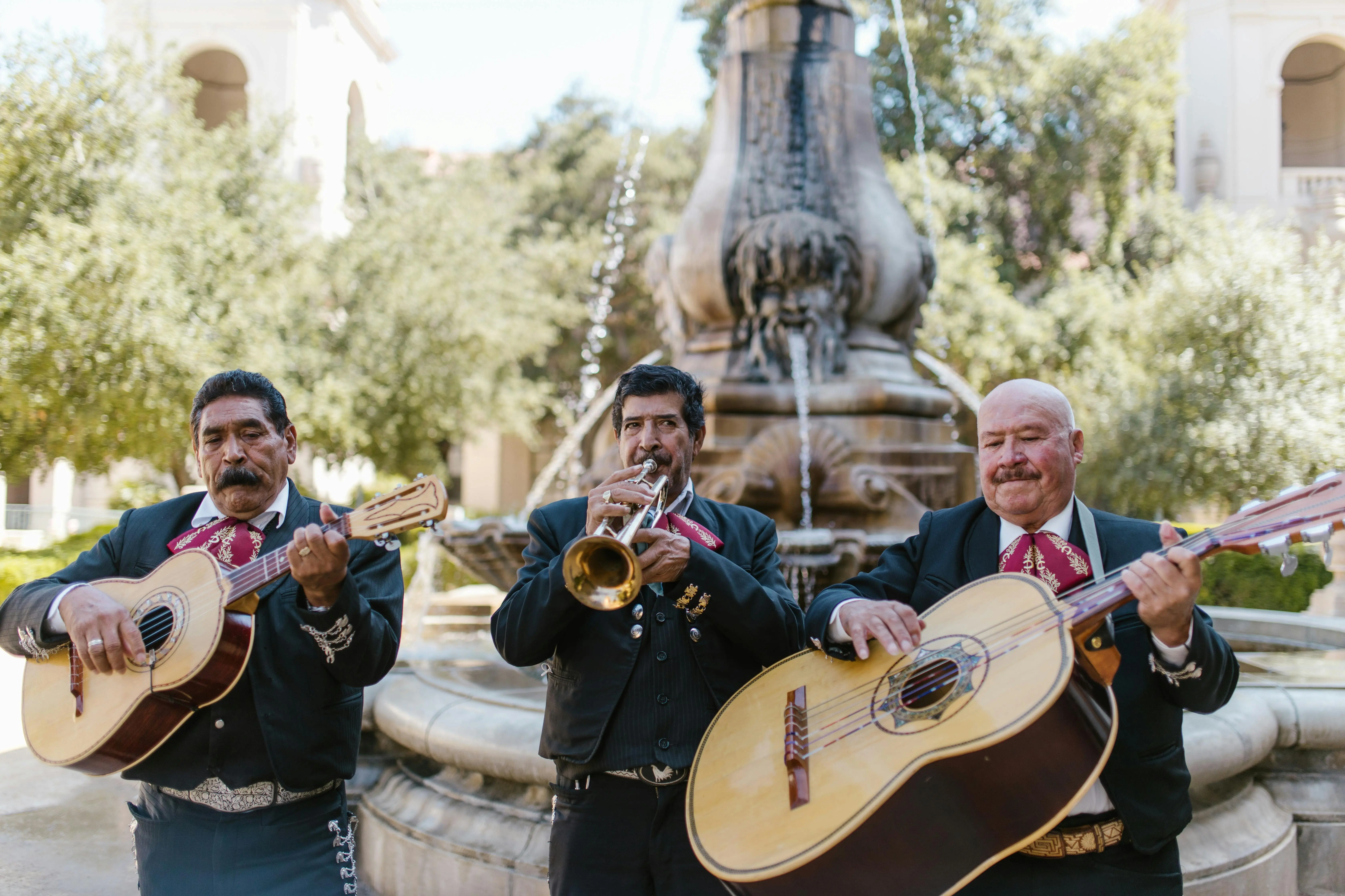 Seis restaurantes para escuchar mariachi en CDMX